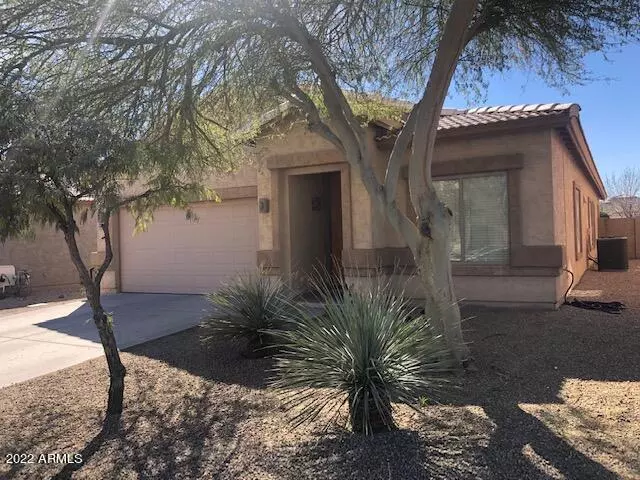 San Tan Valley, AZ 85143,253 E SADDLE Way