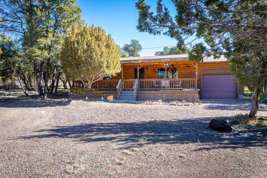 3595 N STARLITE Drive, Overgaard, AZ 85933