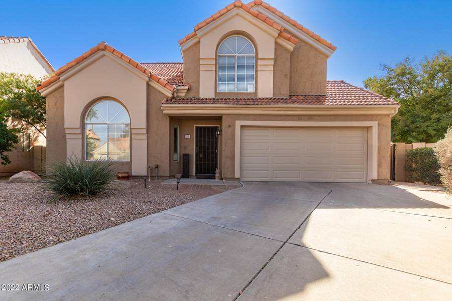 827 W SHERRI Drive, Gilbert, AZ 85233