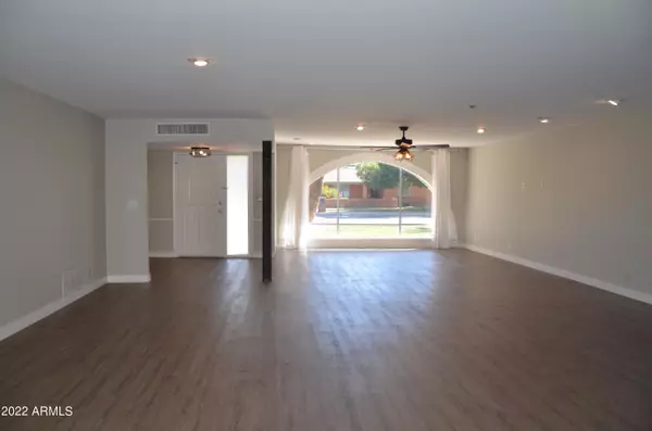 Phoenix, AZ 85022,15034 N HANA MAUI Drive