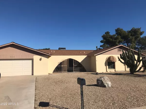 3028 W TOPEKA Drive, Phoenix, AZ 85027