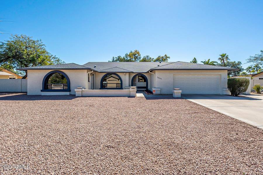 2005 W MESQUITE Street, Chandler, AZ 85224