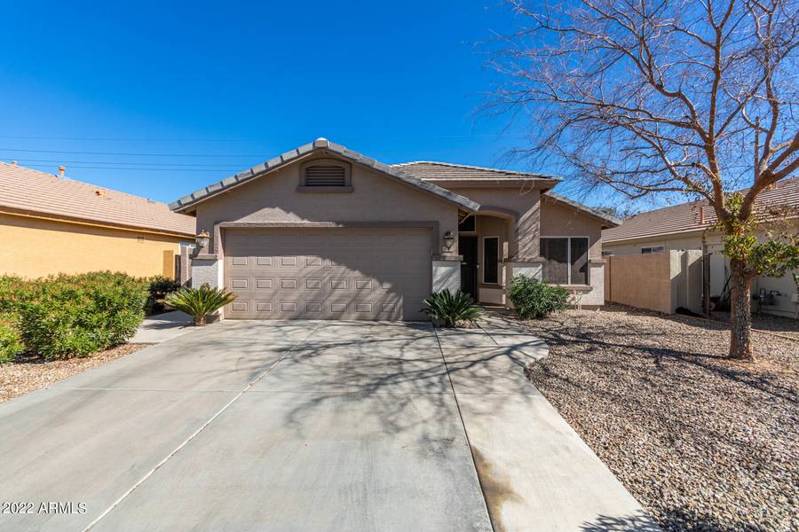 701 N Joshua Tree Lane, Gilbert, AZ 85234