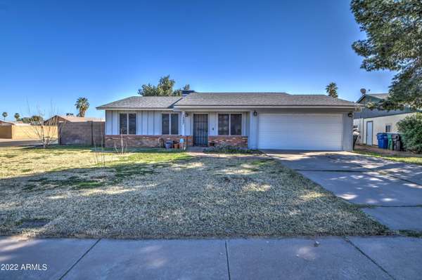 Mesa, AZ 85204,1327 S Rose Circle