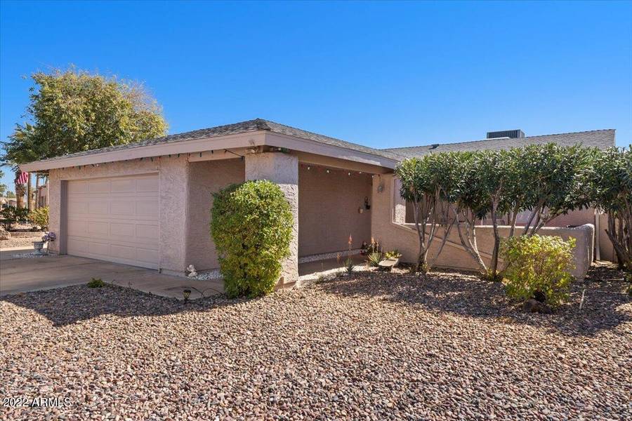 9437 E MICHIGAN Avenue, Sun Lakes, AZ 85248