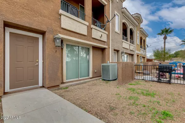 Phoenix, AZ 85015,2450 W GLENROSA Avenue #2