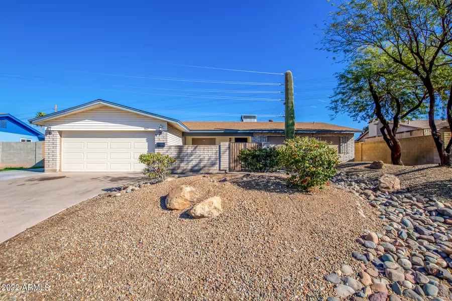 3822 W PURDUE Avenue, Phoenix, AZ 85051