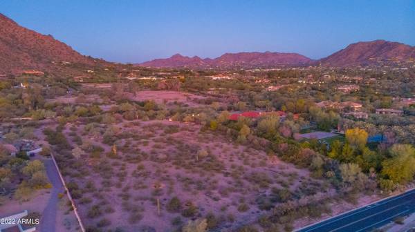 Paradise Valley, AZ 85253,5539 N SAGUARO Road #18