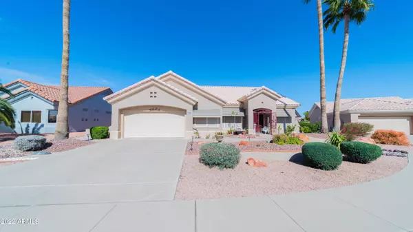 15804 W FALCON RIDGE Drive, Sun City West, AZ 85375