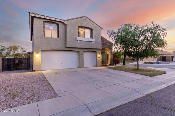 1035 E MAGNUM Road, San Tan Valley, AZ 85140