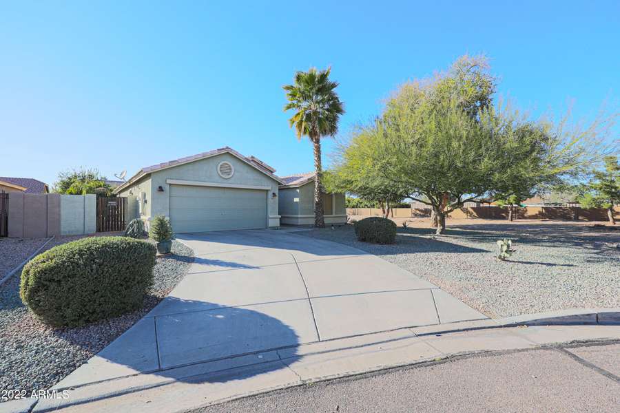 40192 N VINCENZA Street, San Tan Valley, AZ 85140