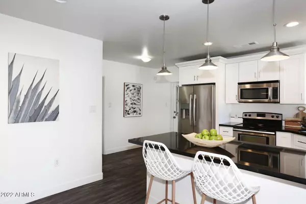 1514 W MITCHELL Drive W,  Phoenix,  AZ 85015