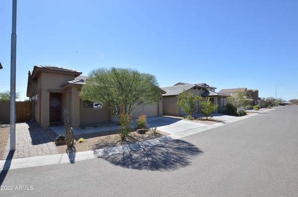 Apache Junction, AZ 85120,1833 W ROAD AGENT Street