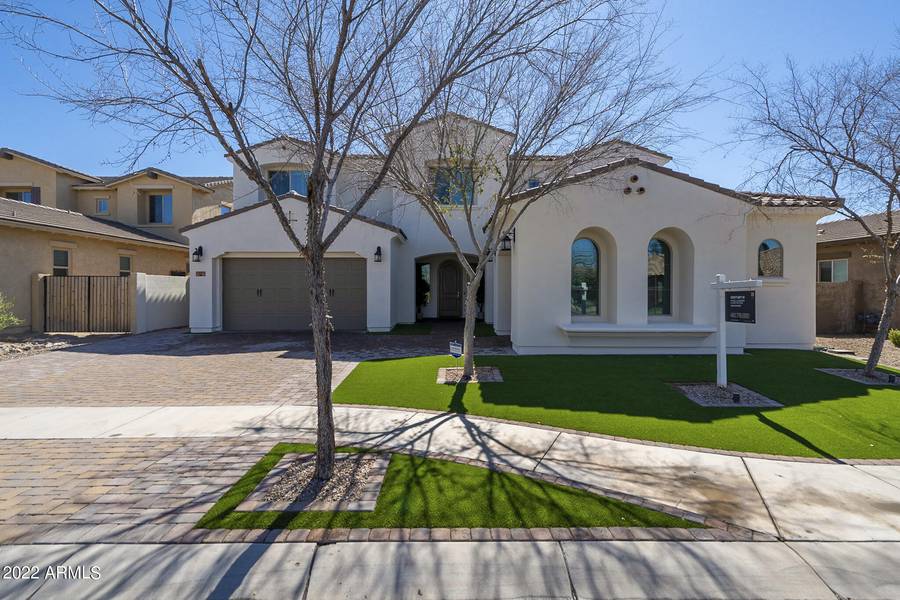 3087 E MAPLEWOOD Court, Gilbert, AZ 85297