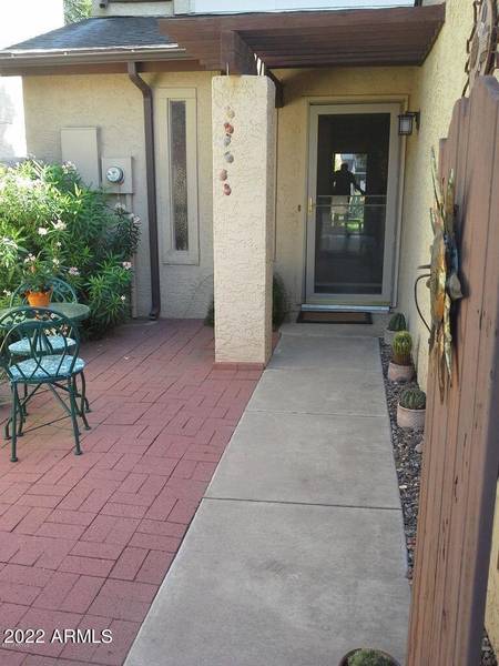 2232 W LINDNER Avenue #6, Mesa, AZ 85202