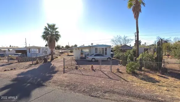 2064 S MARIPOSA Road, Apache Junction, AZ 85119