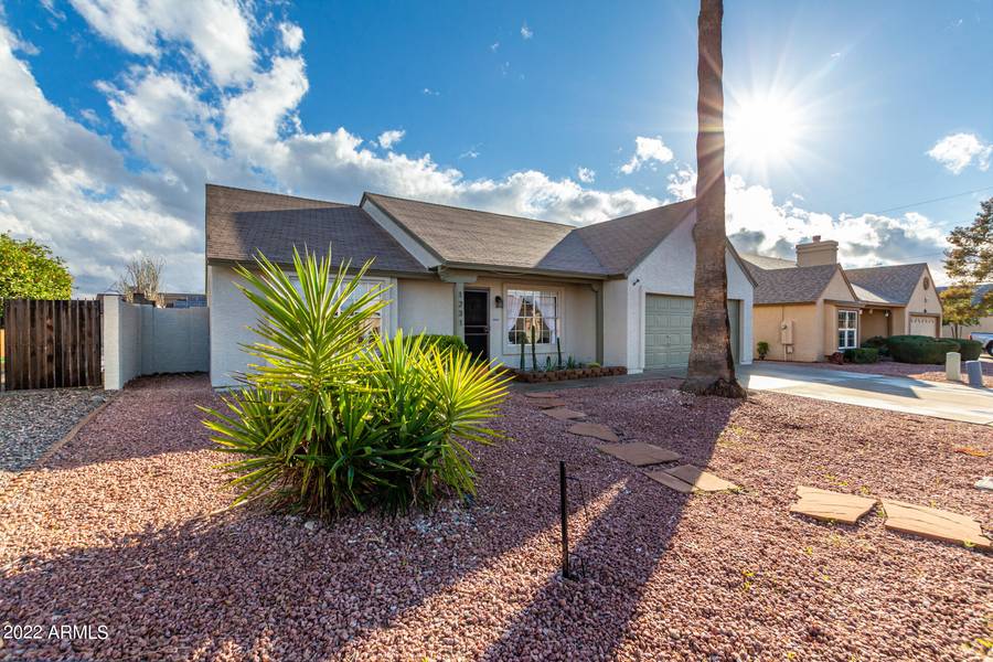 1231 E Kerry Lane, Phoenix, AZ 85024