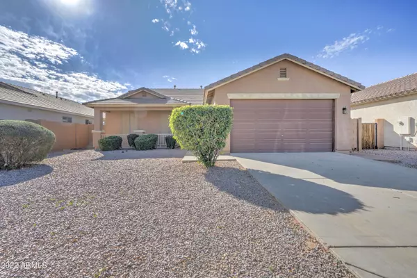 40922 N VINE Avenue, San Tan Valley, AZ 85140