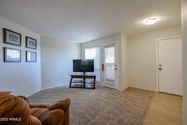 Glendale, AZ 85304,11640 N 51 Avenue #205