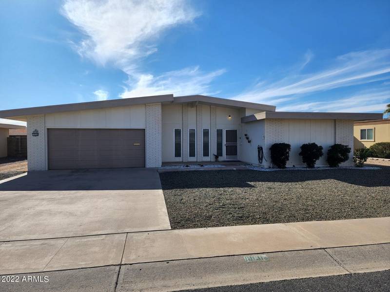 16606 N DESERT HOLLY Drive, Sun City, AZ 85351