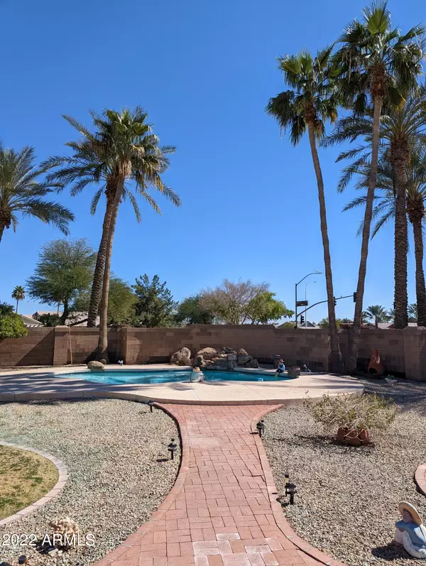 Chandler, AZ 85225,1011 N LAYMAN Court