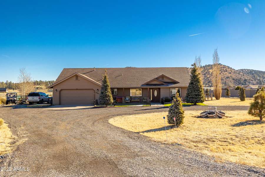 9897 N BRYANT Road, Flagstaff, AZ 86004