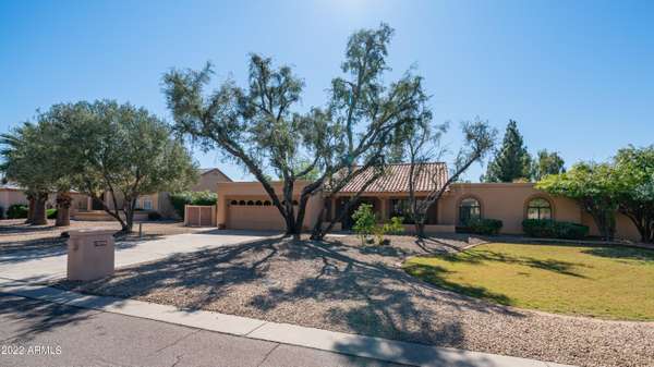 1555 E Greentree Drive, Tempe, AZ 85284