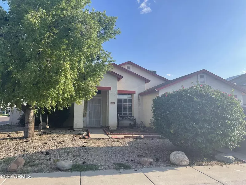 8901 W Highland Avenue, Phoenix, AZ 85037