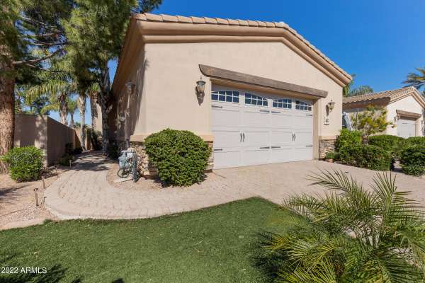 Mesa, AZ 85215,6202 E MCKELLIPS Road #42