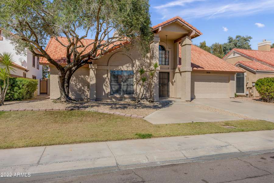 7408 W MORROW Drive, Glendale, AZ 85308