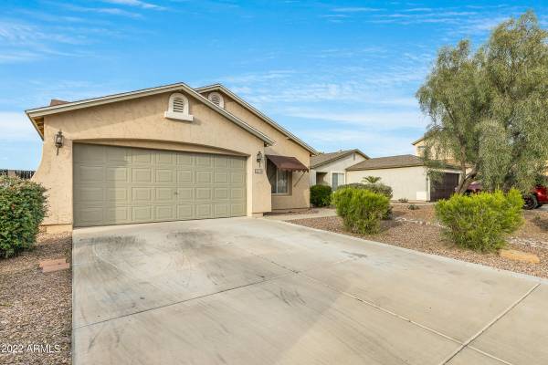 San Tan Valley, AZ 85140,4878 E MEADOW LARK Way