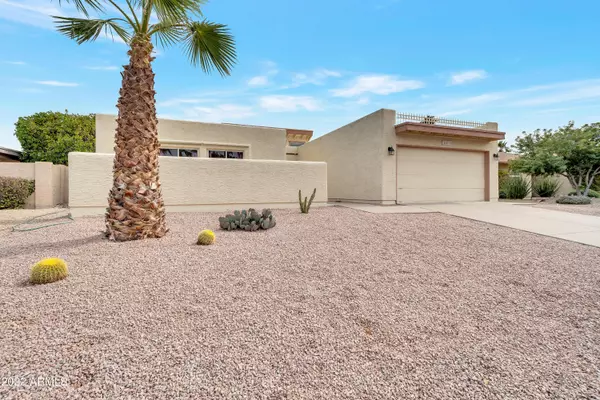 26039 S EASTLAKE Drive, Sun Lakes, AZ 85248