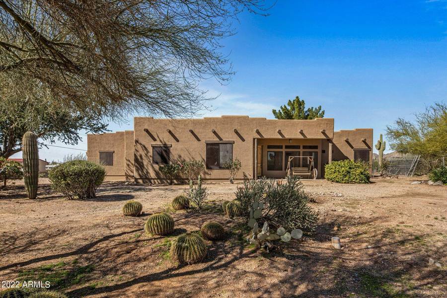 4230 N WOLVERINE PASS Road, Apache Junction, AZ 85119