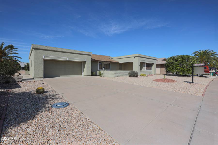 12418 W KEYSTONE Drive, Sun City West, AZ 85375