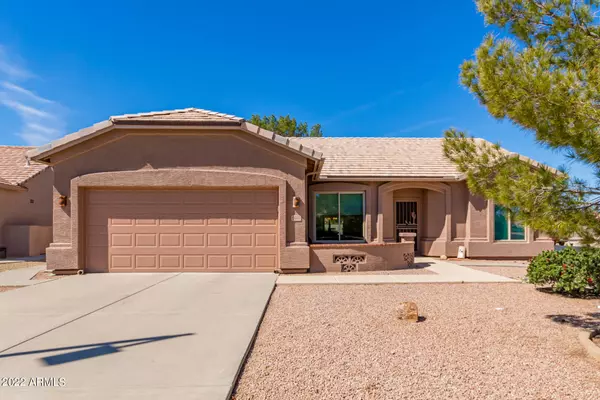 6440 S WINDSTREAM Place, Chandler, AZ 85249