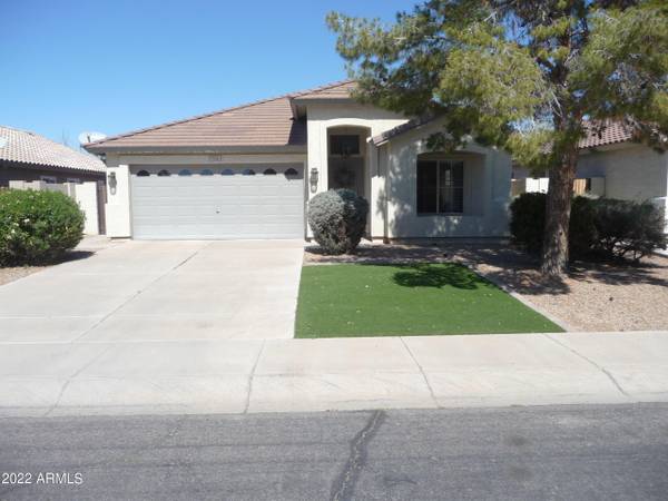 724 E REDONDO Drive, Gilbert, AZ 85296