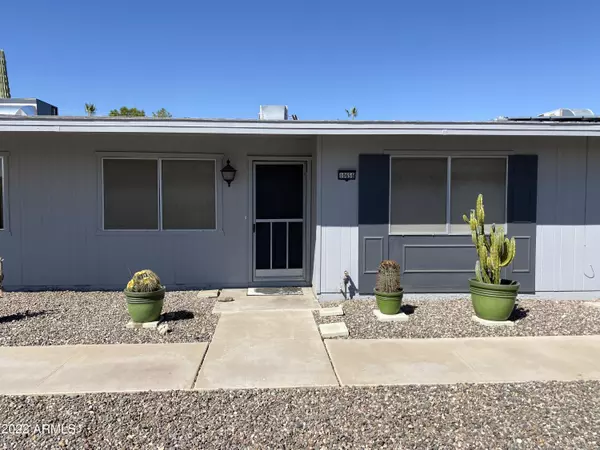 10656 W COGGINS Drive, Sun City, AZ 85351