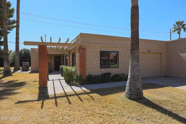 Mesa, AZ 85206,215 LEISURE WORLD --