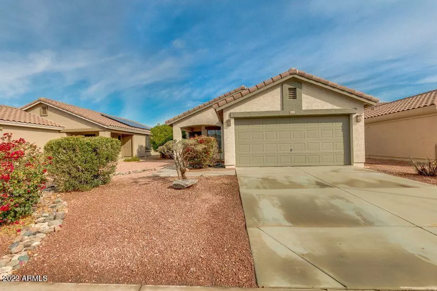 16652 W PARADISE Lane, Surprise, AZ 85388