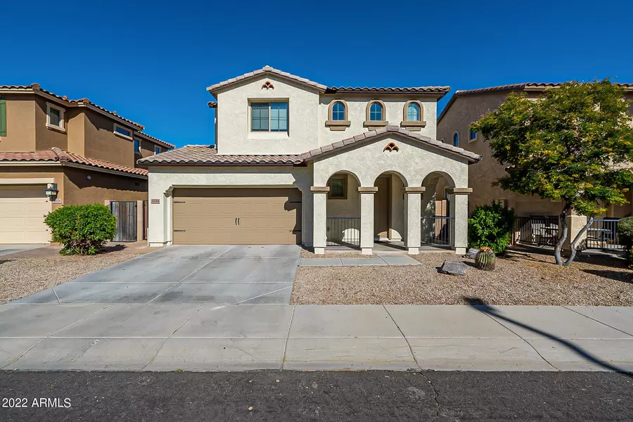 3234 E SPORTS Drive, Gilbert, AZ 85298