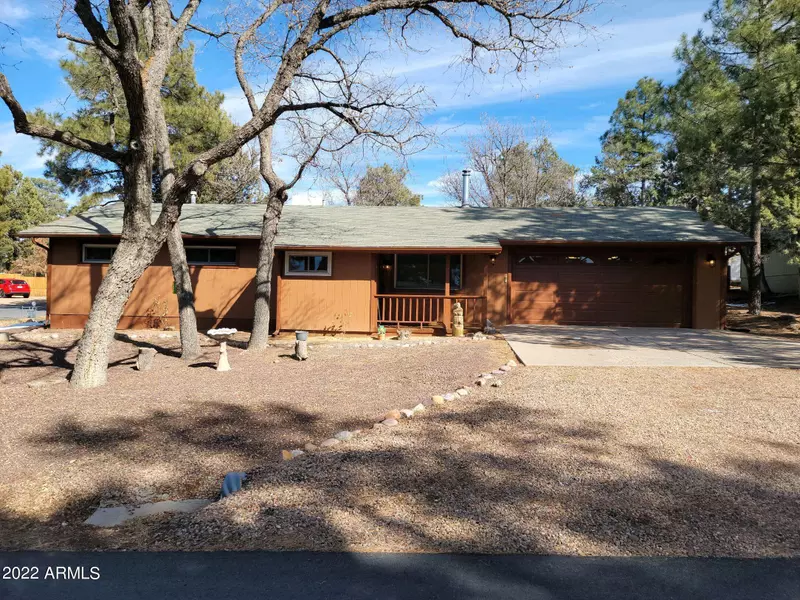 557 S 7TH Avenue, Show Low, AZ 85901