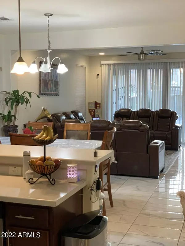 Tolleson, AZ 85353,1716 S 104TH Lane