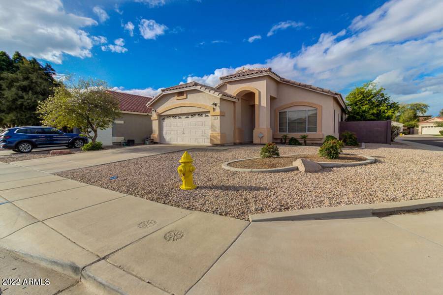 846 W KROLL Avenue, Gilbert, AZ 85233