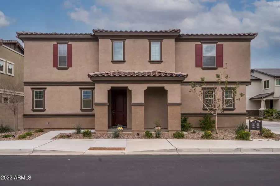 1515 S LOREN Lane, Gilbert, AZ 85296