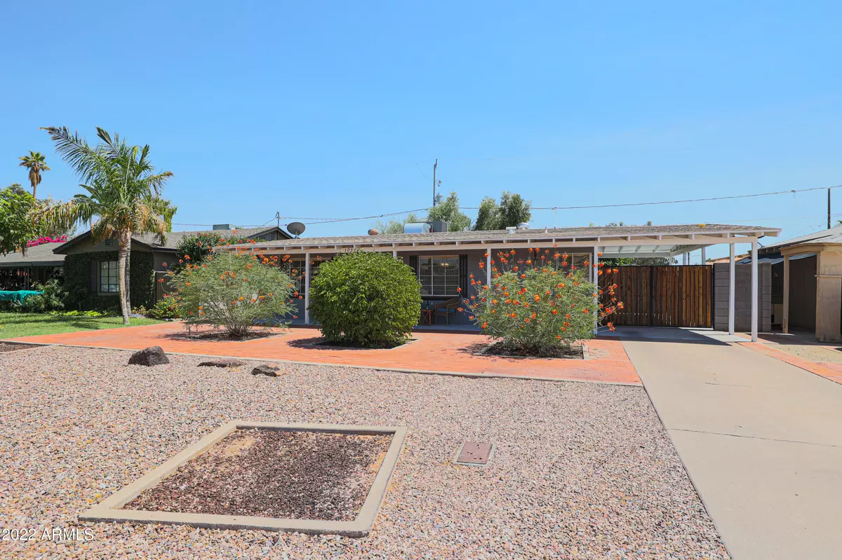 Phoenix, AZ 85014,1037 E Glenrosa Avenue