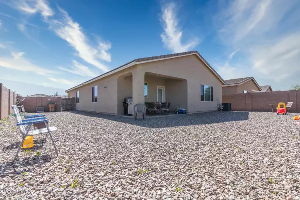 910 W AYRSHIRE Trail, San Tan Valley, AZ 85143