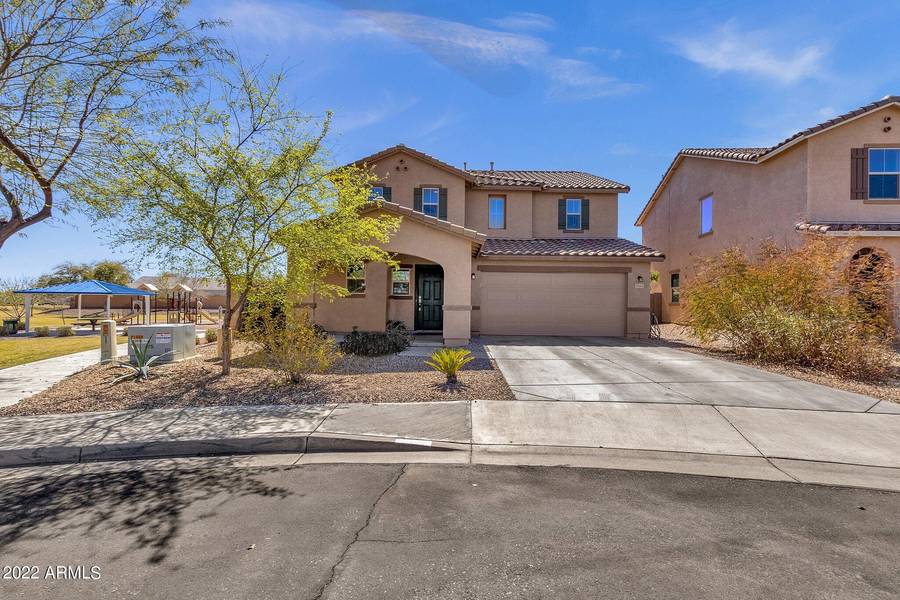 3905 W KIRKLAND Avenue, Queen Creek, AZ 85144