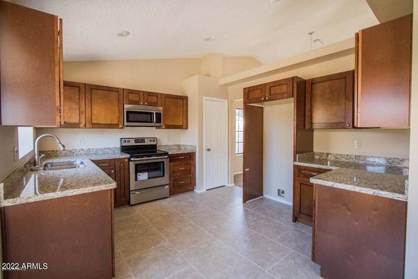 Peoria, AZ 85381,7602 W SWEETWATER Avenue