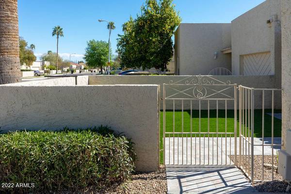 Scottsdale, AZ 85250,7843 E MEDLOCK Drive