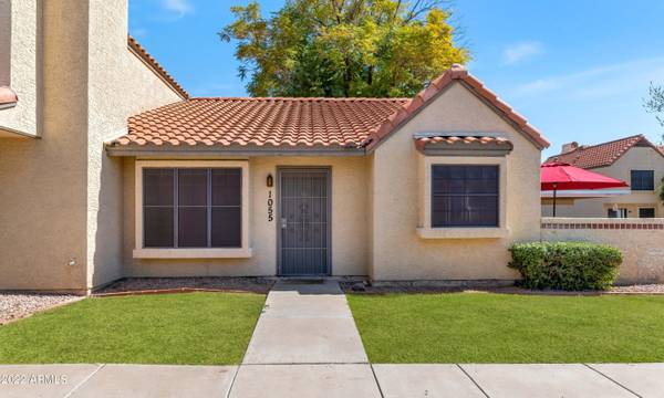 Scottsdale, AZ 85254,5704 E Aire Libre Avenue #1055